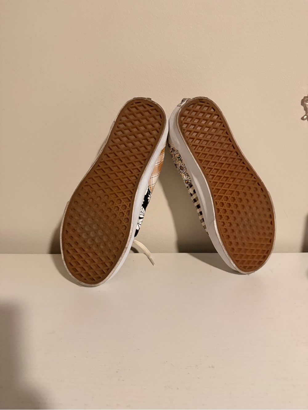 Vans Women's Patchwork Pattern Low Top Sneakers - Cream, Black & Light Blue - Picture 3 of 7